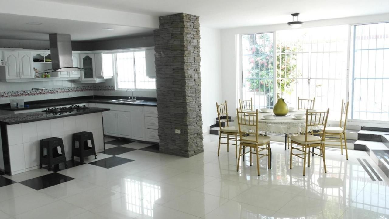 In Guest - C4-l Close To The Sea With Private Jacuzzi Cartagena