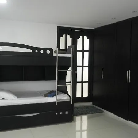Pensión In Guest - C4-l Close To The Sea With Private Jacuzzi Cartagena