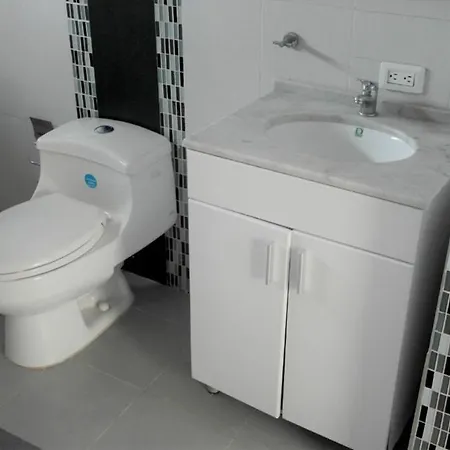 Pensión In Guest - C4-l Close To The Sea With Private Jacuzzi *